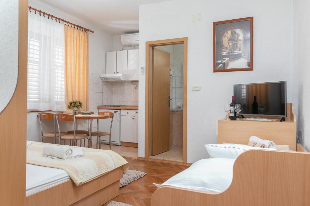 Apartments Barba Tučepi Kültér fotó