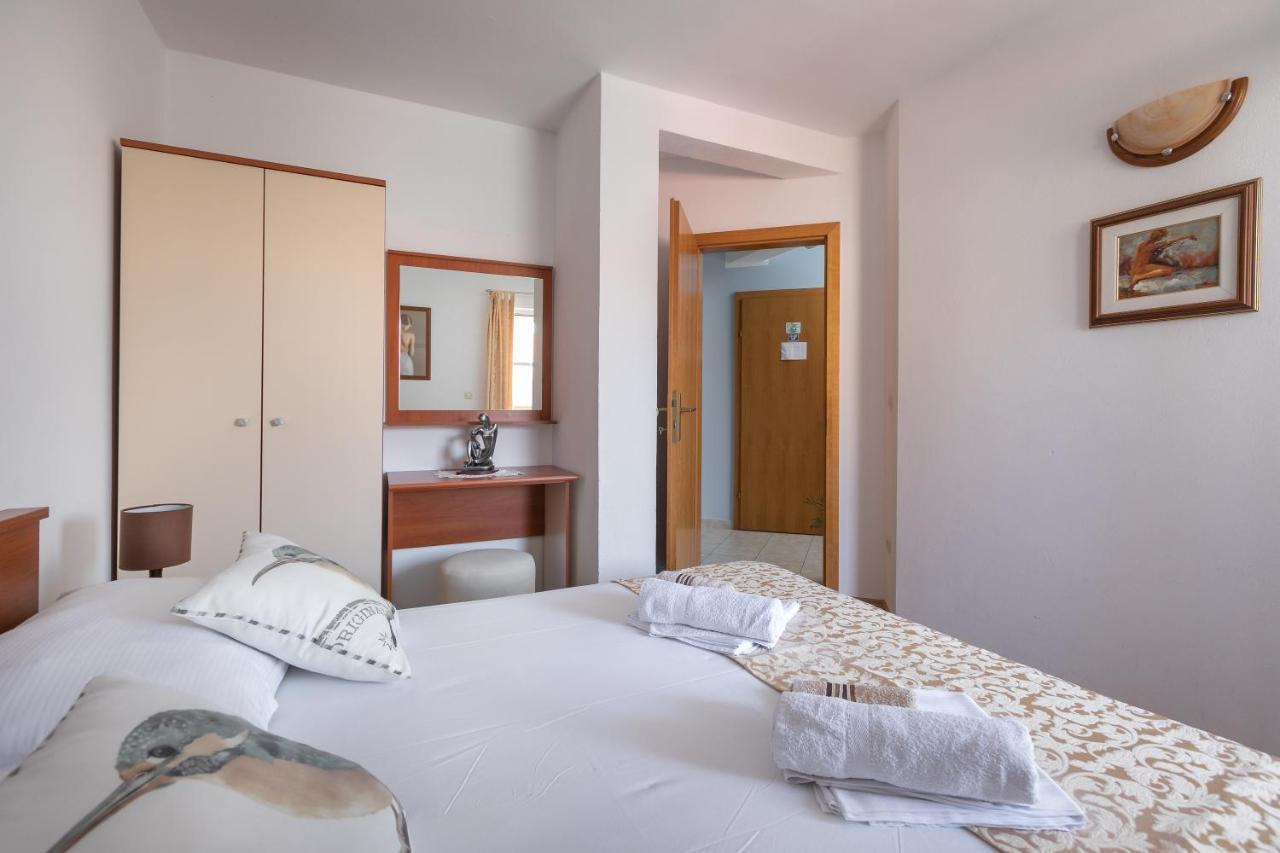 Apartments Barba Tučepi Kültér fotó