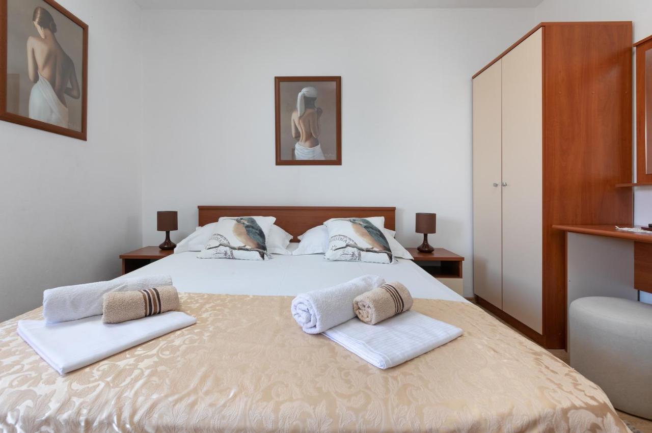 Apartments Barba Tučepi Kültér fotó