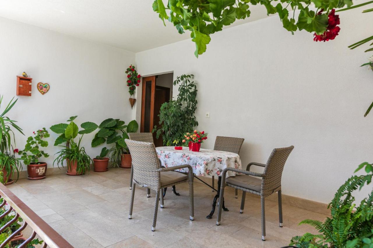 Apartments Barba Tučepi Kültér fotó